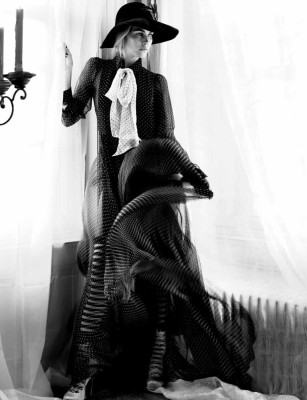 Isabel Lucas pic #683337